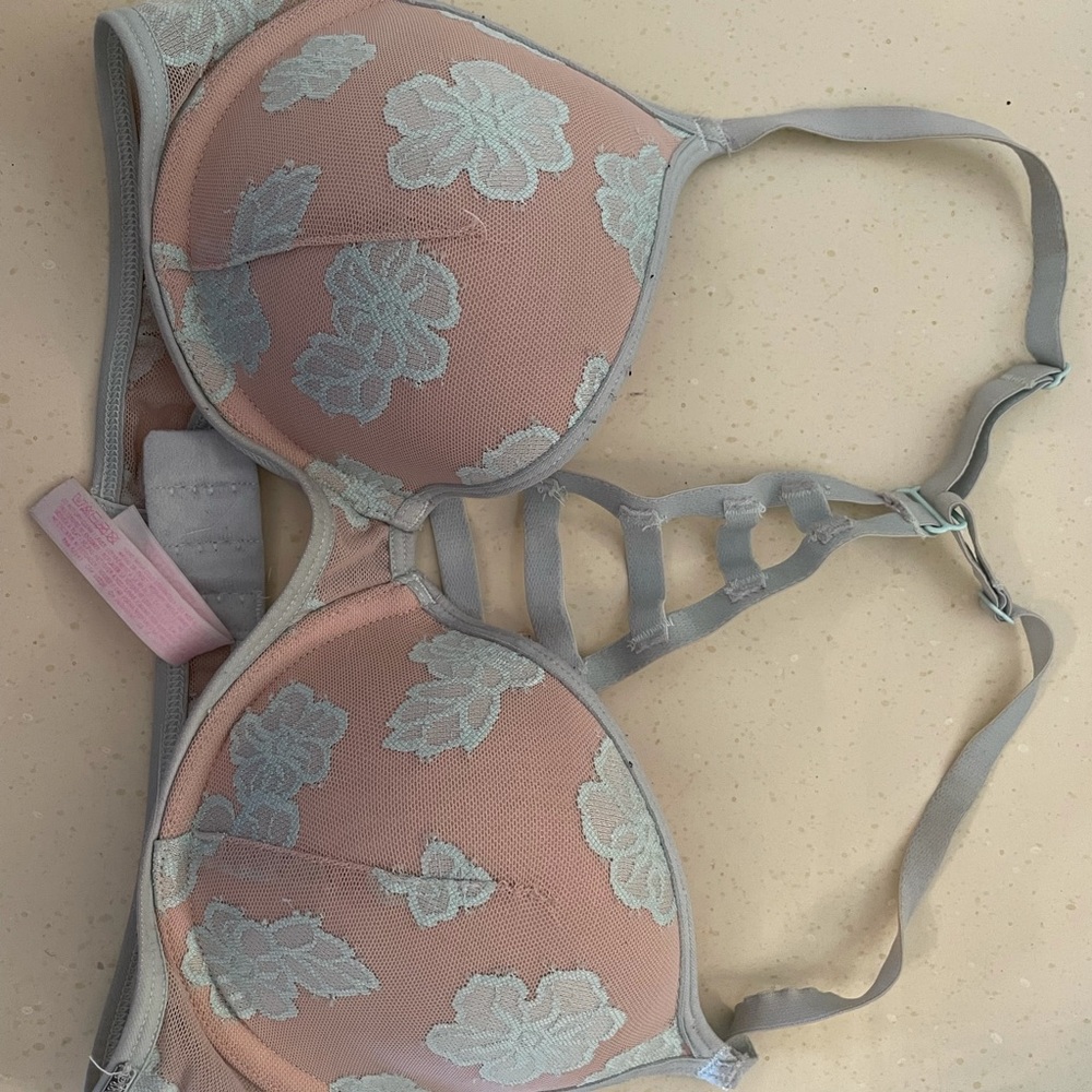 Victoria’s Secret PINK bra 32C
